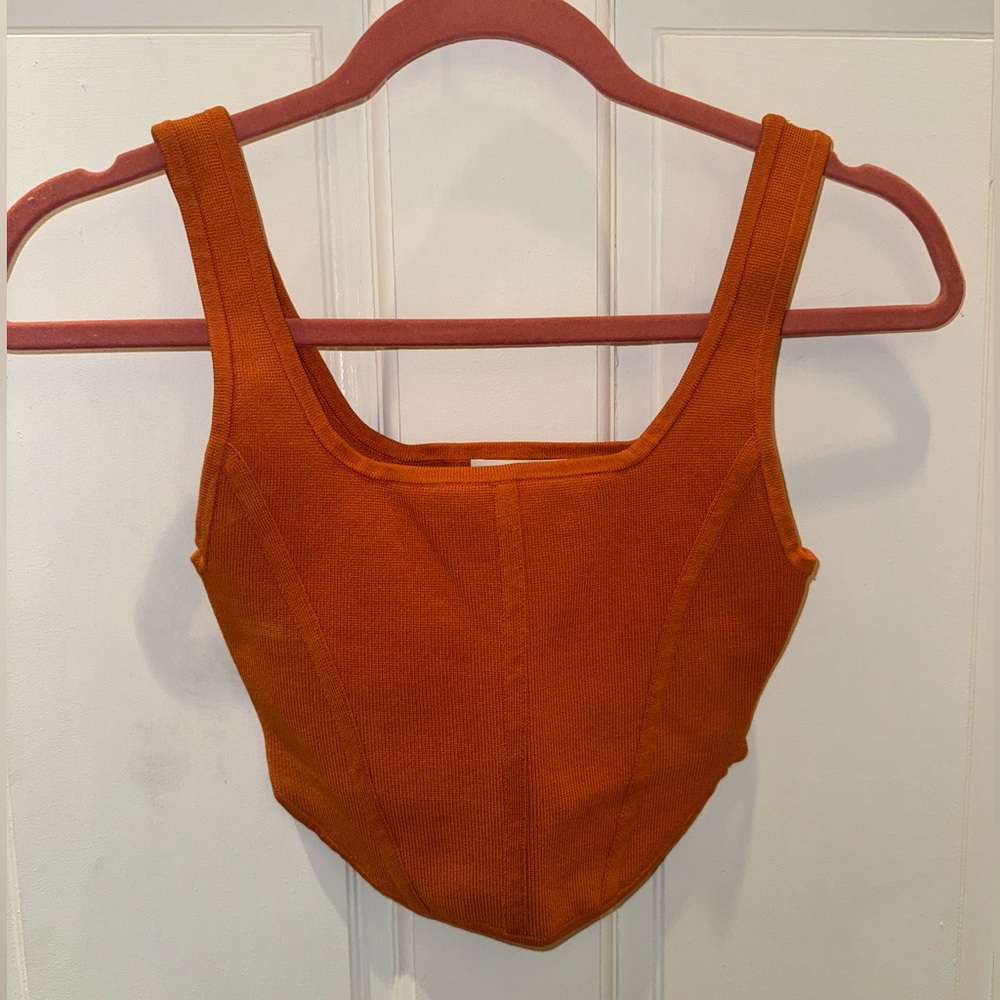 Aritzia Babaton cropped orange stretch tank. Size XS